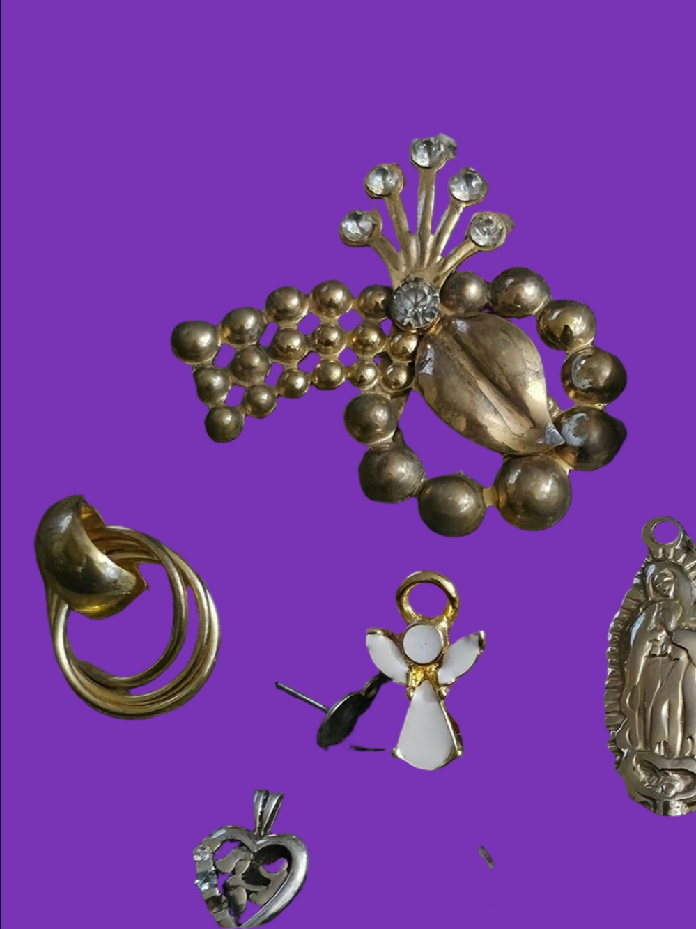 4/$97 Deal! Gold-Tone Vintage Brooch and Charm Pendant Set